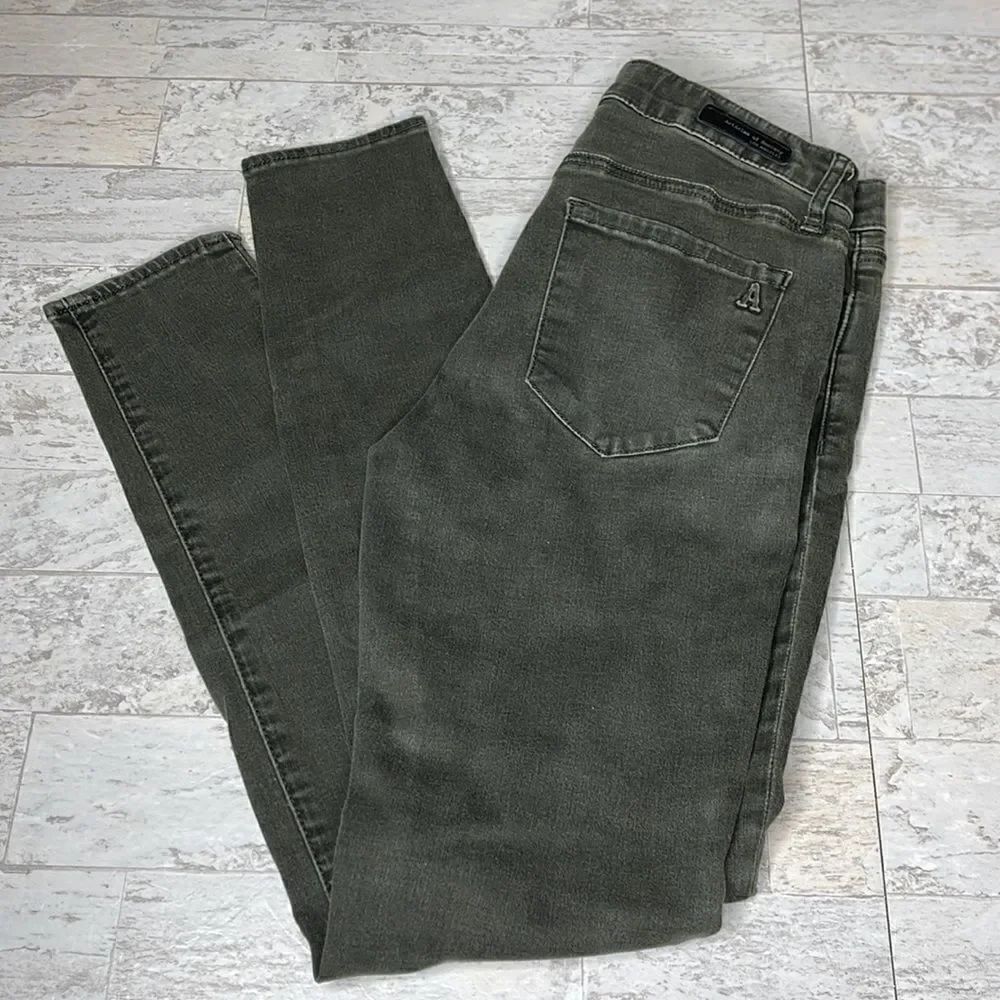 Articles Of Society Forest Green Skinny Jeans Size 27